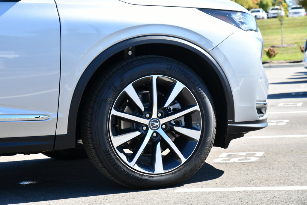 Certified 2026 Acura MDX w/ Technology Package AWD/4WD image 14