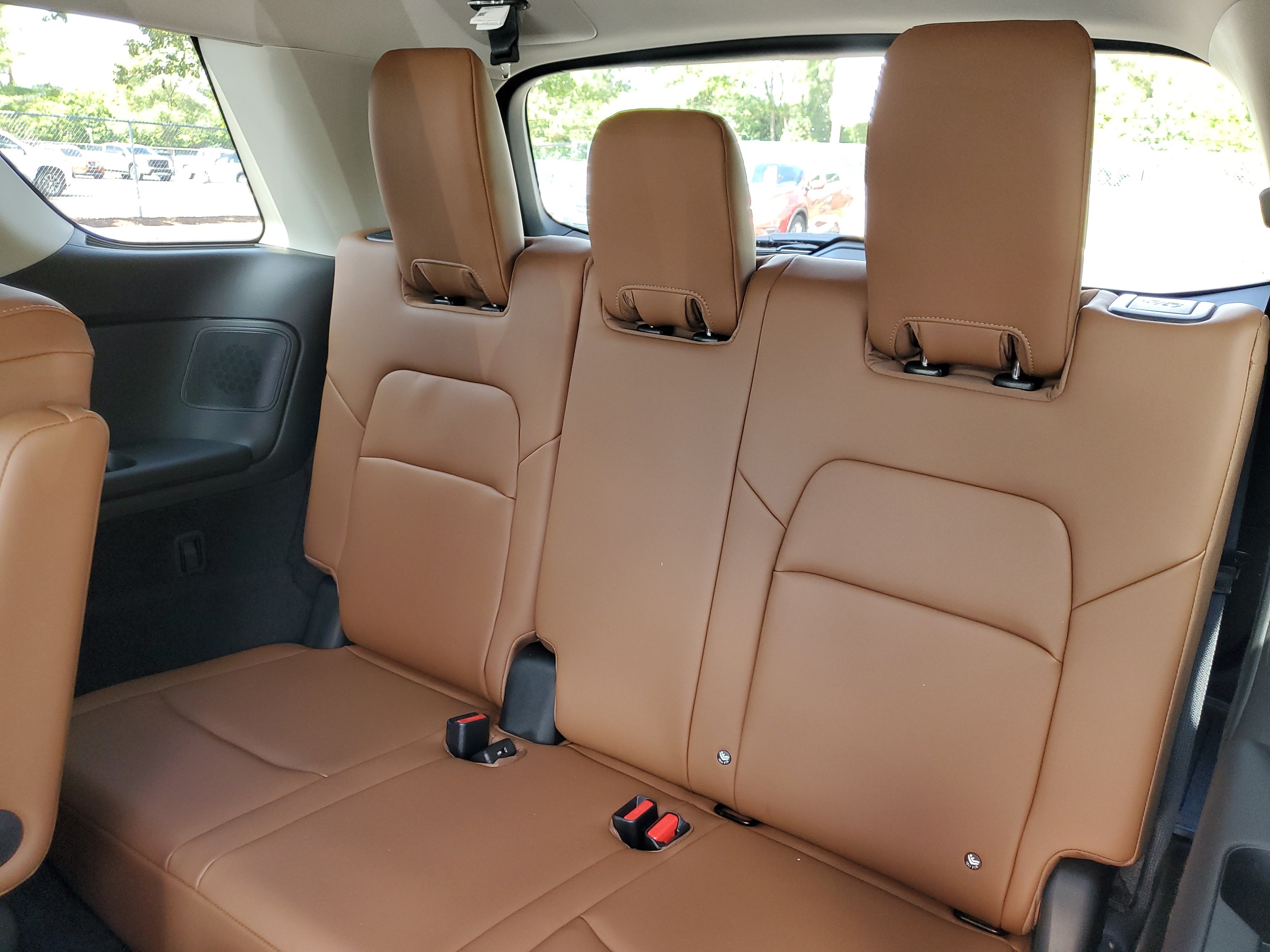 New 2026 Nissan Pathfinder Platinum AWD/4WD image 32
