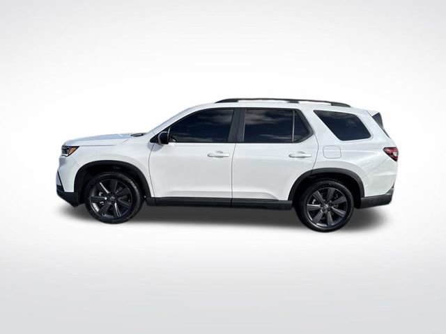 Certified 2025 Honda Pilot Sport image 2
