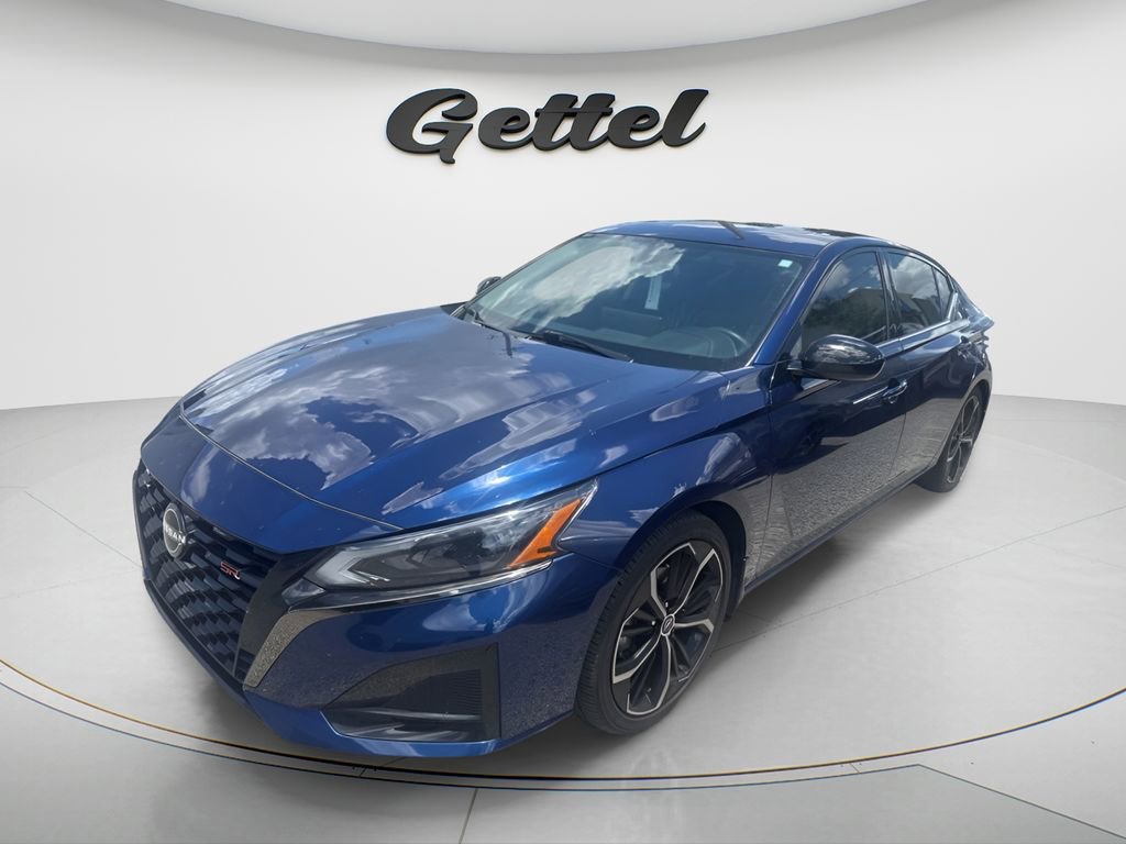 Certified 2023 Nissan Altima 2.5 SR w/ SR Premium Package FWD video 1
