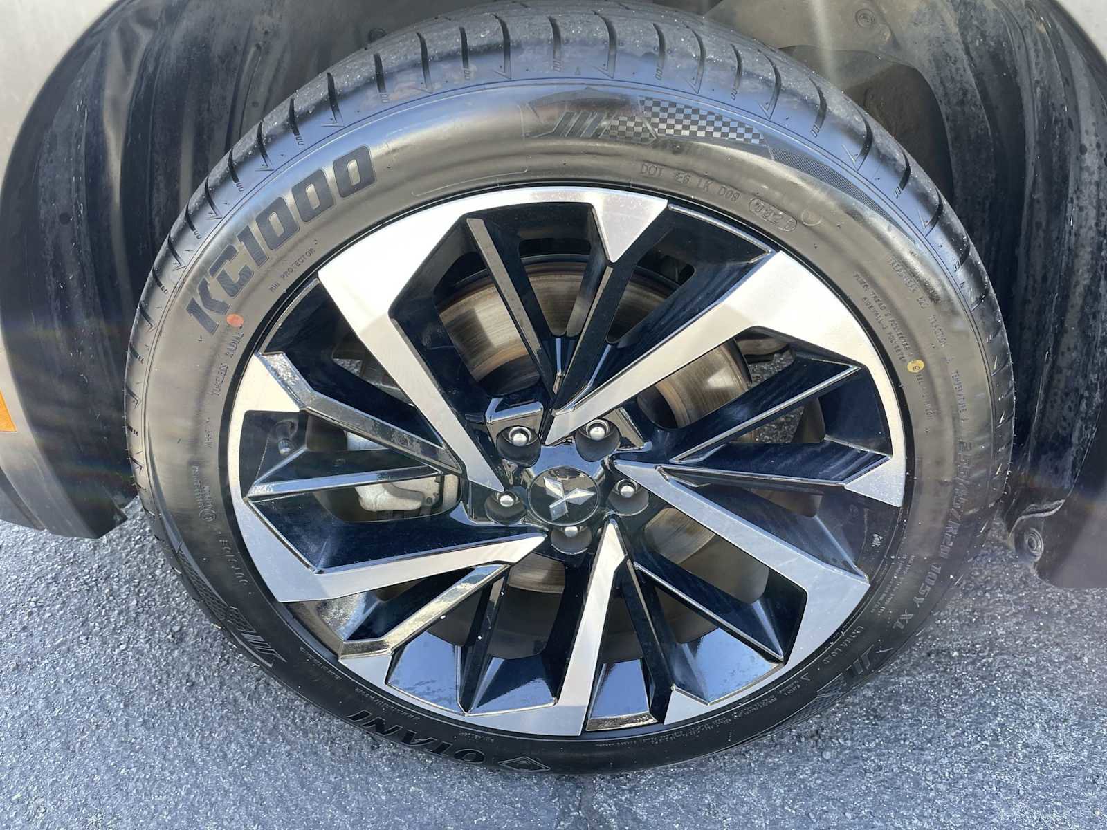 Used 2024 Mitsubishi Outlander SE image 18