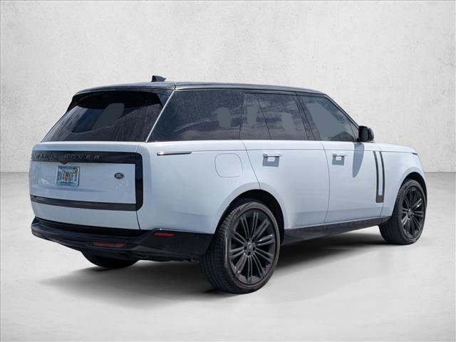 Used 2023 Land Rover Range Rover SE AWD/4WD image 5