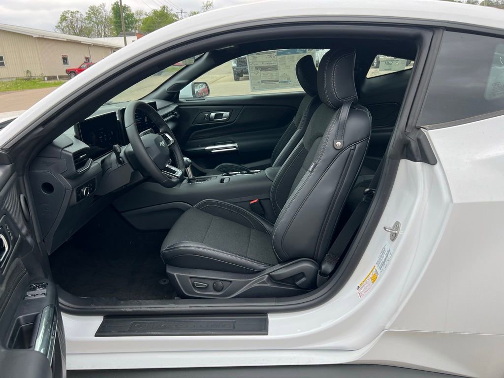 New 2025 Ford Mustang Coupe image 13