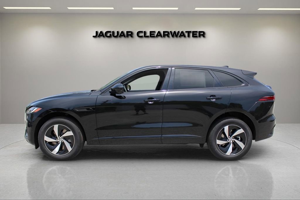 Used 2026 Jaguar F-PACE R-Dynamic S image 2
