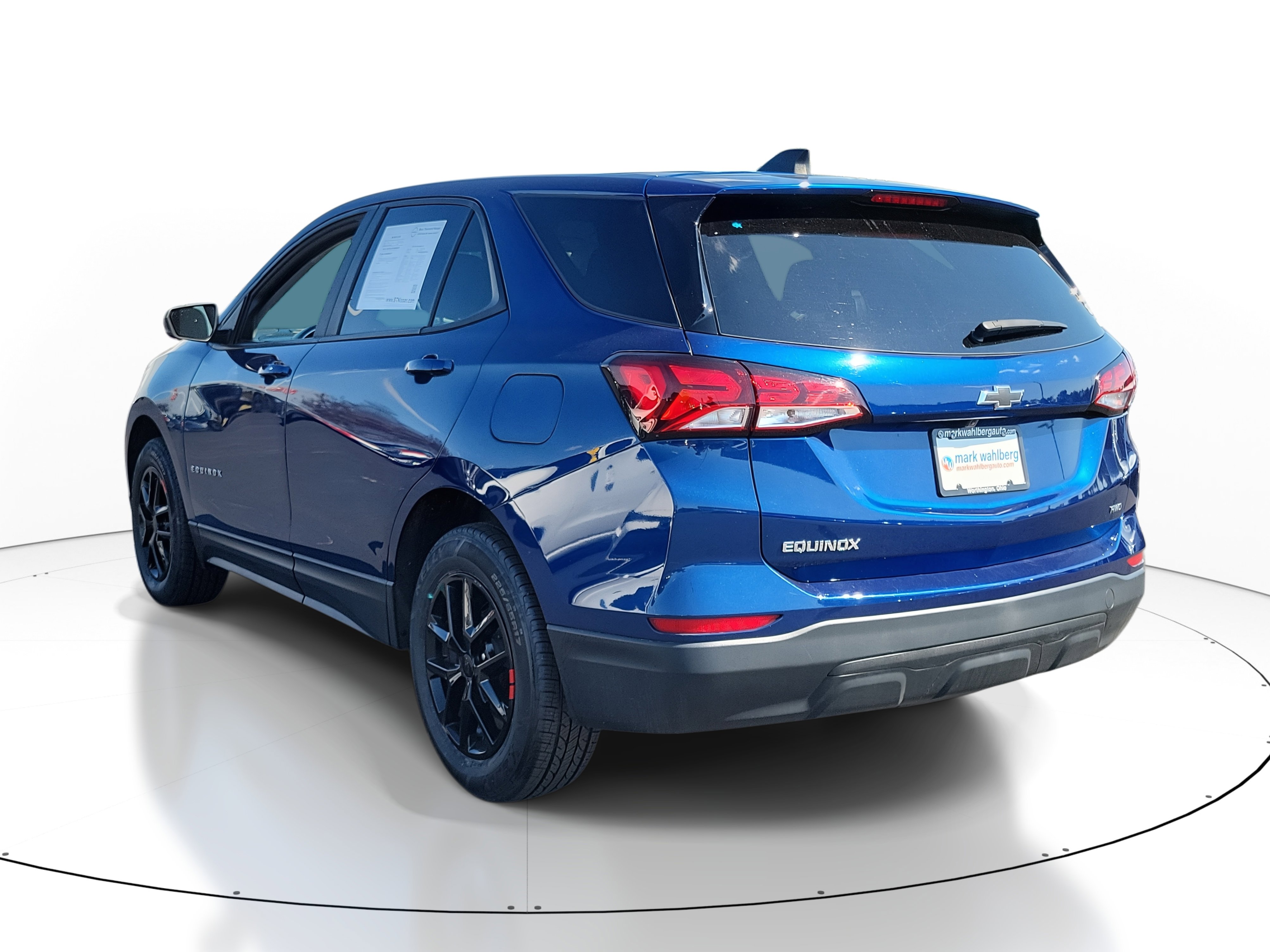 Used 2022 Chevrolet Equinox LS w/ LS Convenience Package image 3