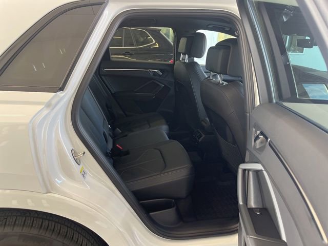 Certified 2025 Audi Q3 2.0T Premium w/ Convenience Package image 30