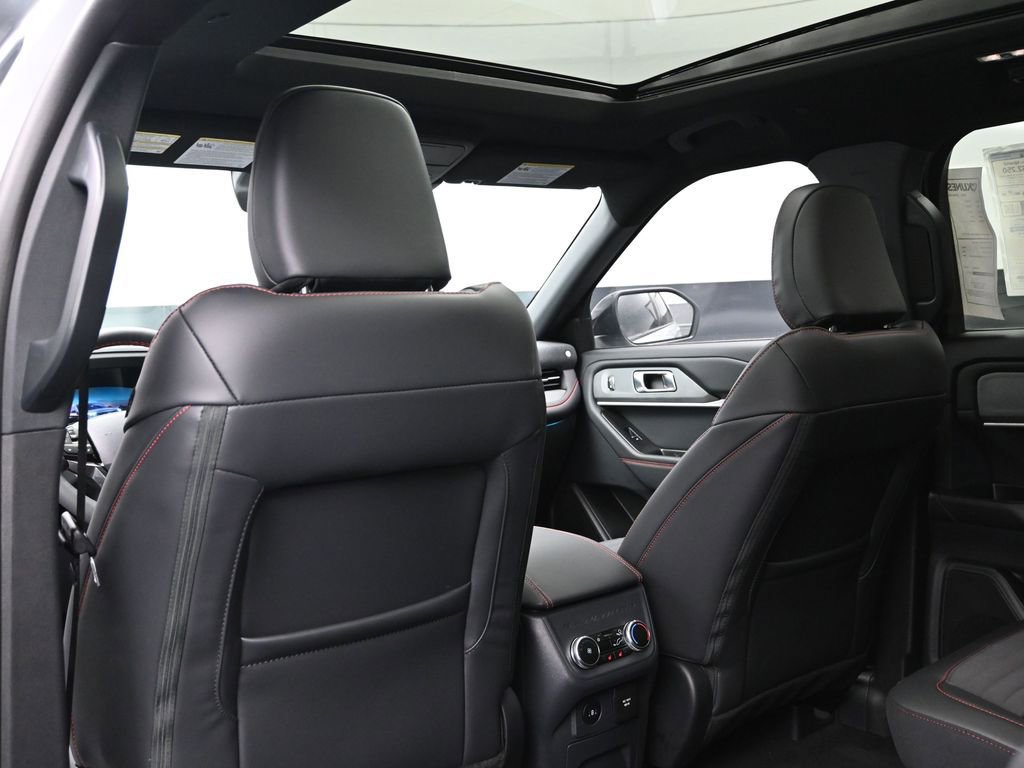 New 2026 Ford Explorer ST-Line w/ ST-Line Street Pack image 22
