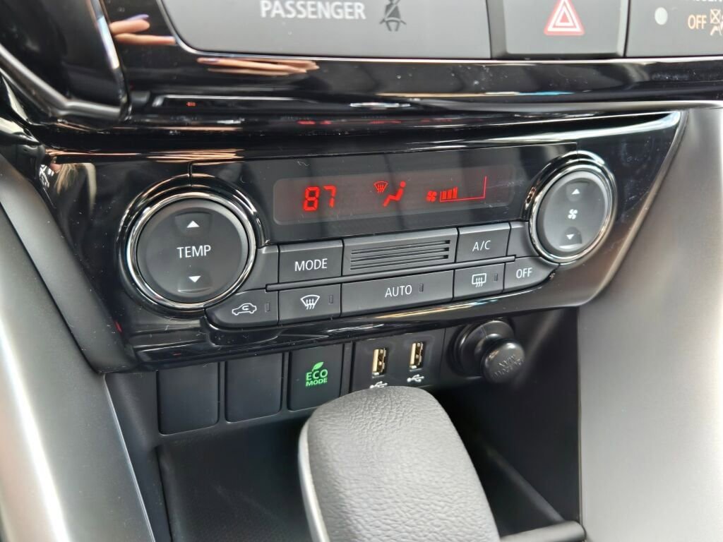 New 2025 Mitsubishi Eclipse Cross LE image 19