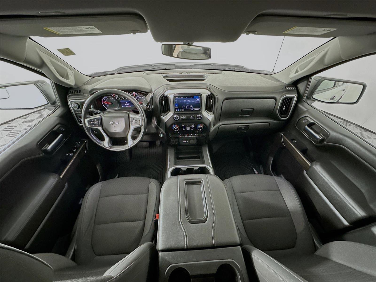 Used 2020 Chevrolet Silverado 1500 LT Trail Boss image 30