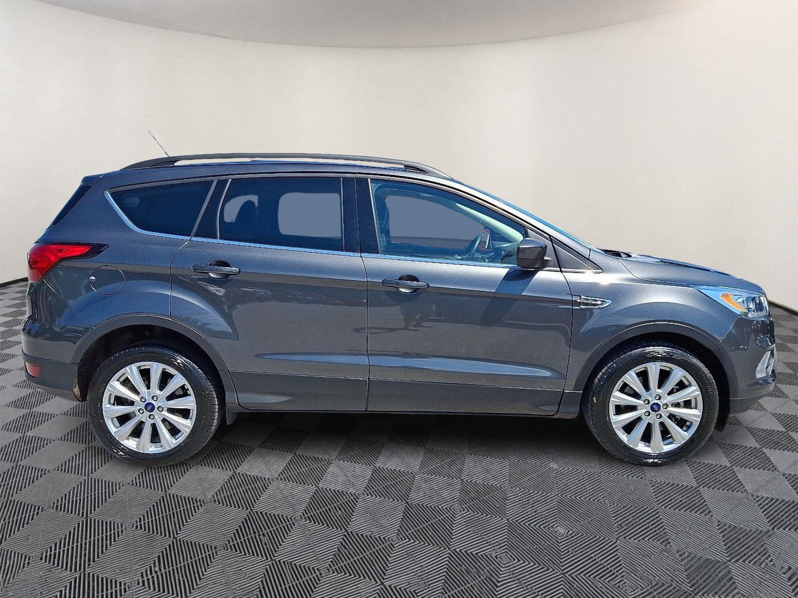 Used 2019 Ford Escape SEL AWD/4WD image 7