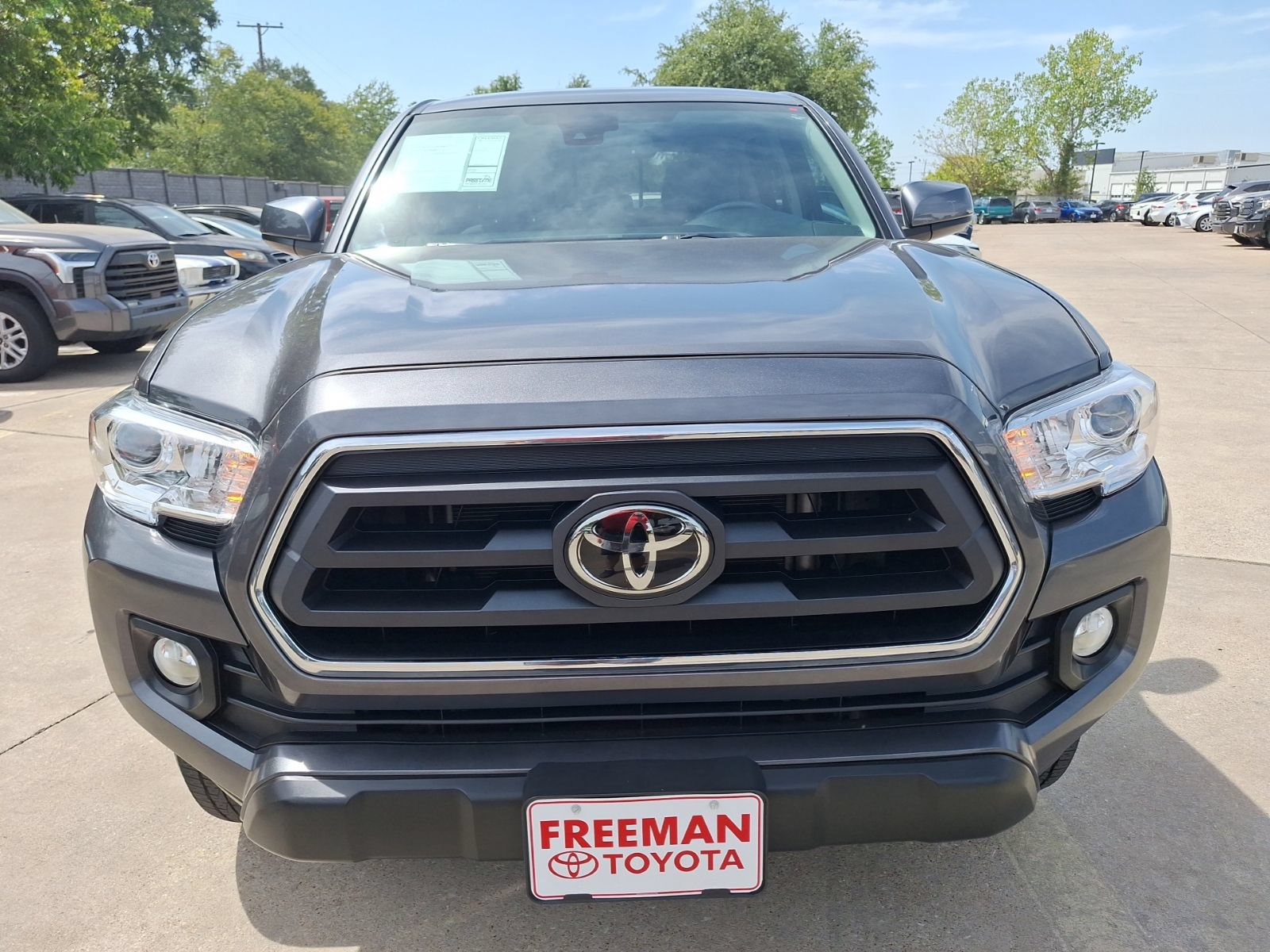 Used 2023 Toyota Tacoma SR5 RWD image 9