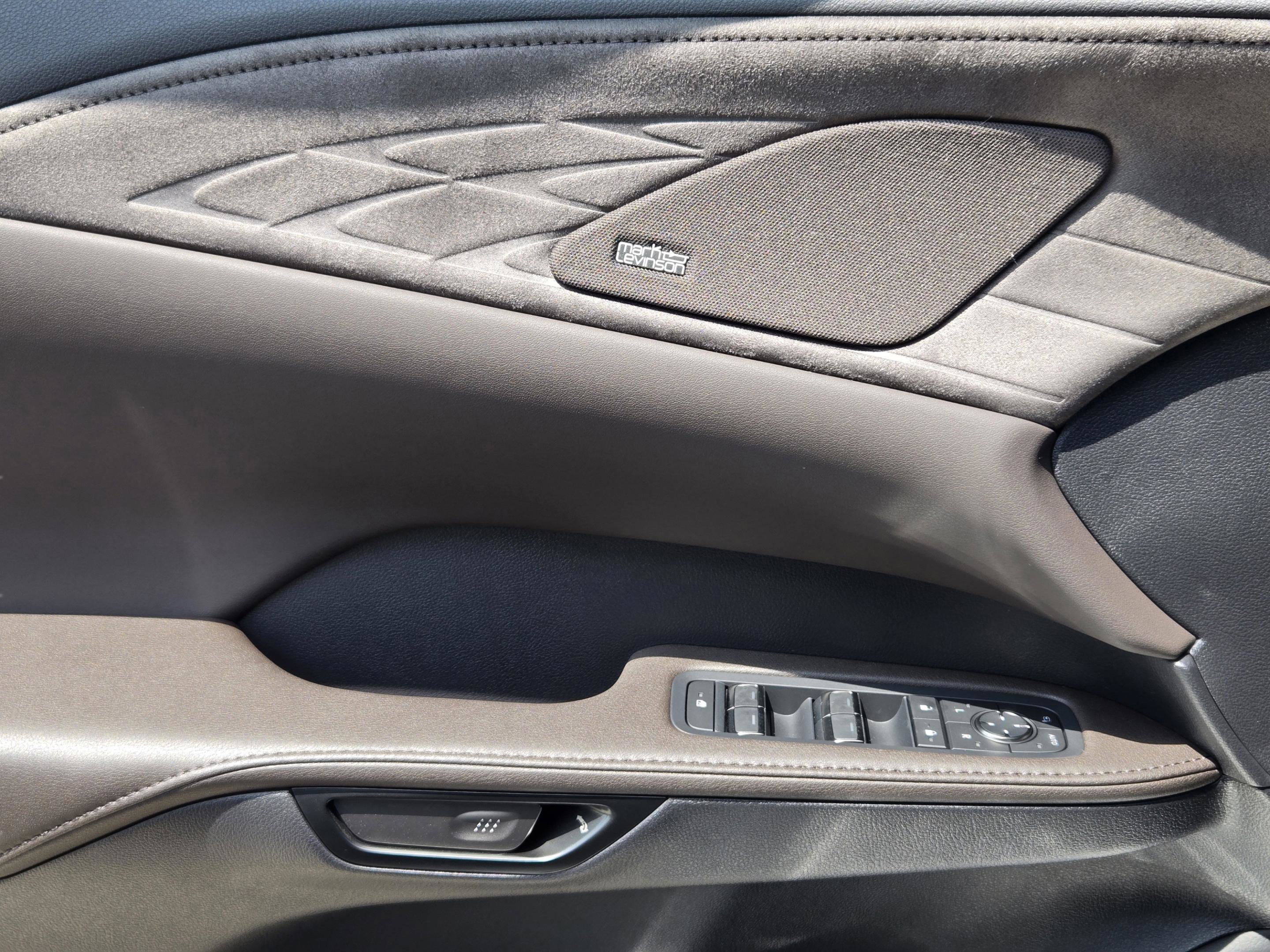 New 2026 Lexus RX 450h AWD image 13