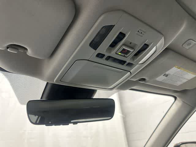 Used 2023 Toyota Highlander XLE FWD image 21