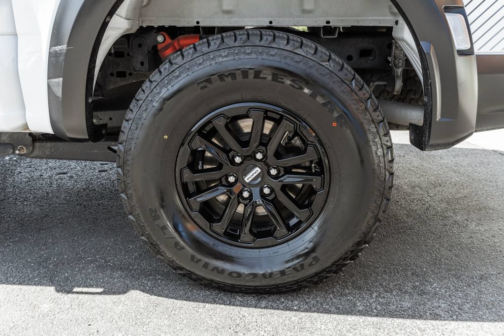 Used 2025 Ford F150 Raptor AWD/4WD image 34