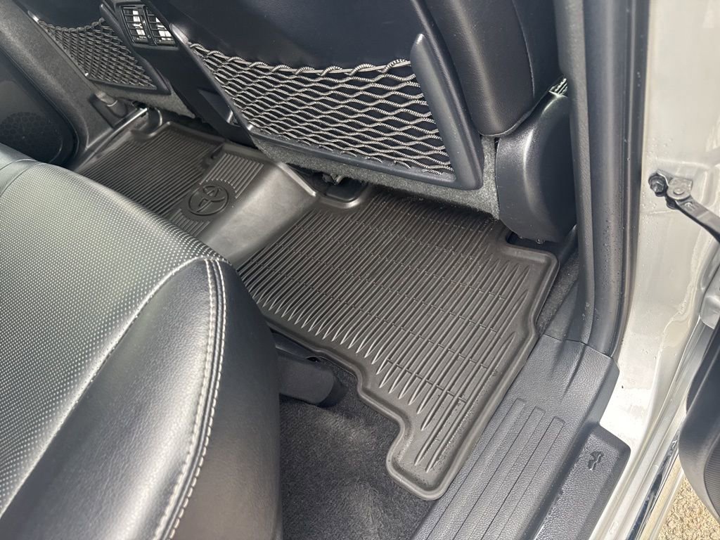 Used 2024 Toyota 4Runner Limited image 37