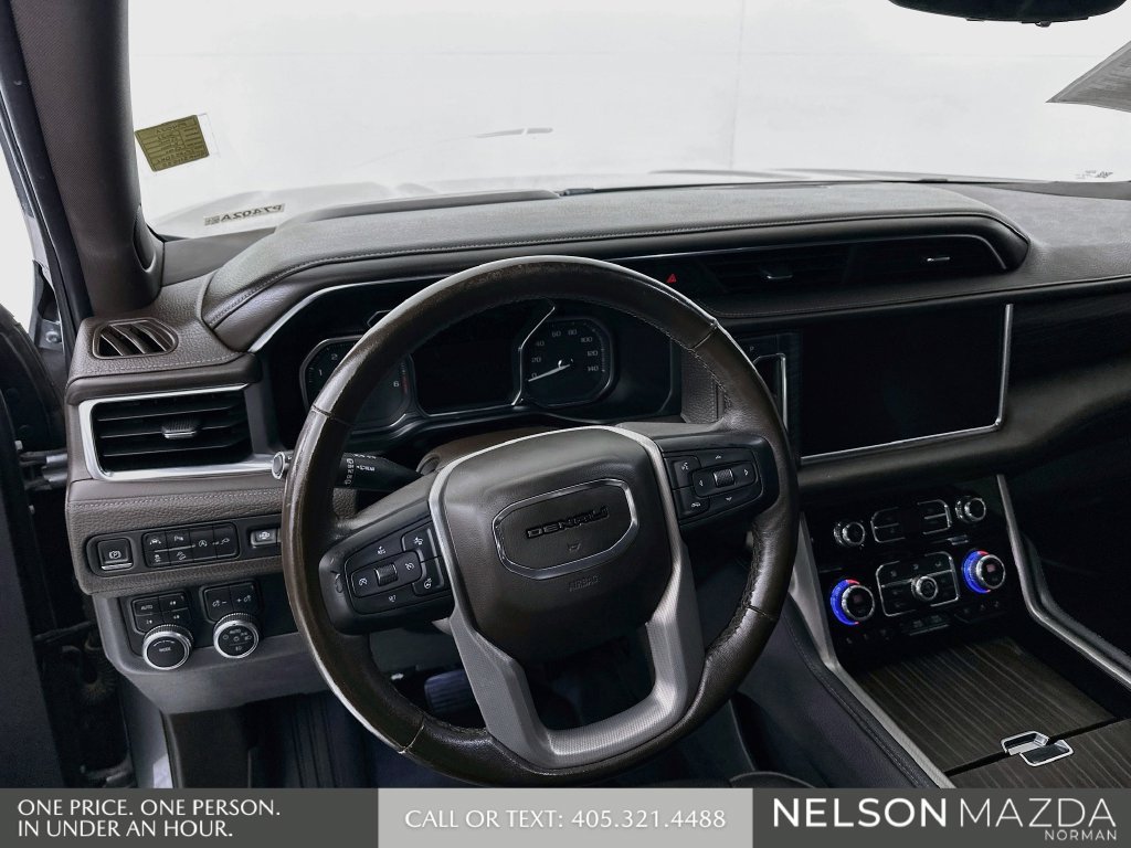 Used 2021 GMC Yukon Denali w/ Denali Premium Package AWD/4WD image 13
