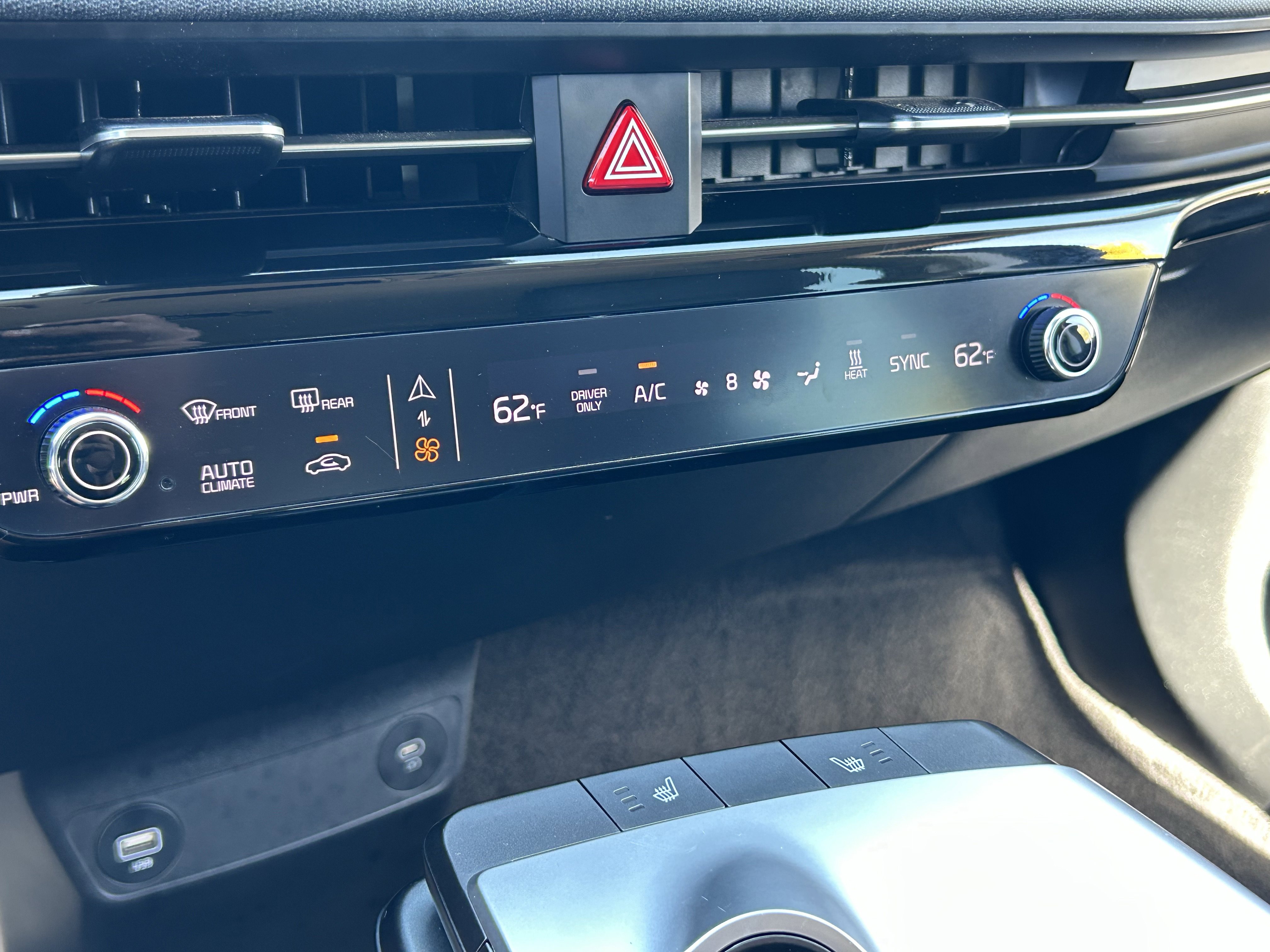Certified 2024 Kia EV6 Light image 26