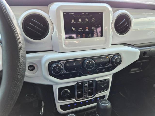 Used 2021 Jeep Gladiator Sport AWD/4WD image 14