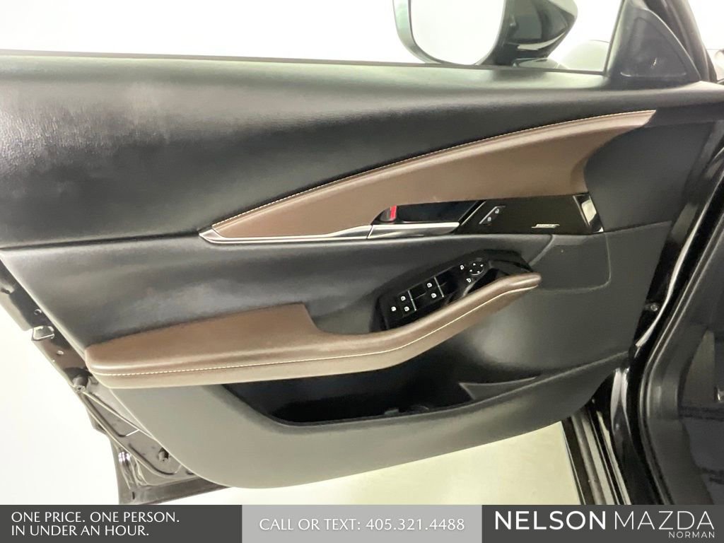 Certified 2025 MAZDA CX-30 AWD 2.5 S w/ Premium Package image 17