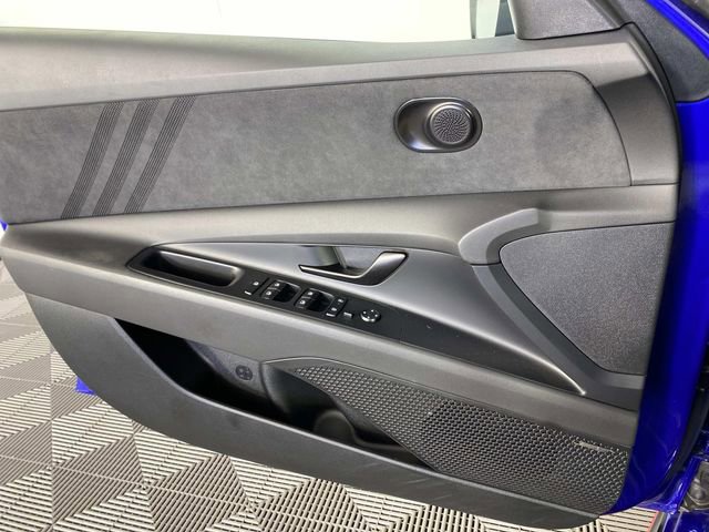 Used 2024 Hyundai Elantra N Base image 25