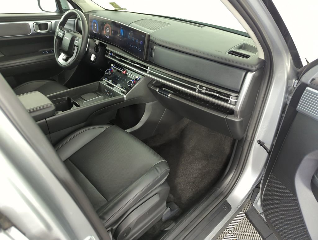 Used 2025 Hyundai Santa Fe SEL image 36