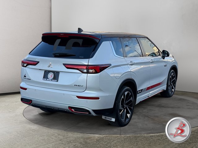 Used 2023 Mitsubishi Outlander SE AWD/4WD image 7