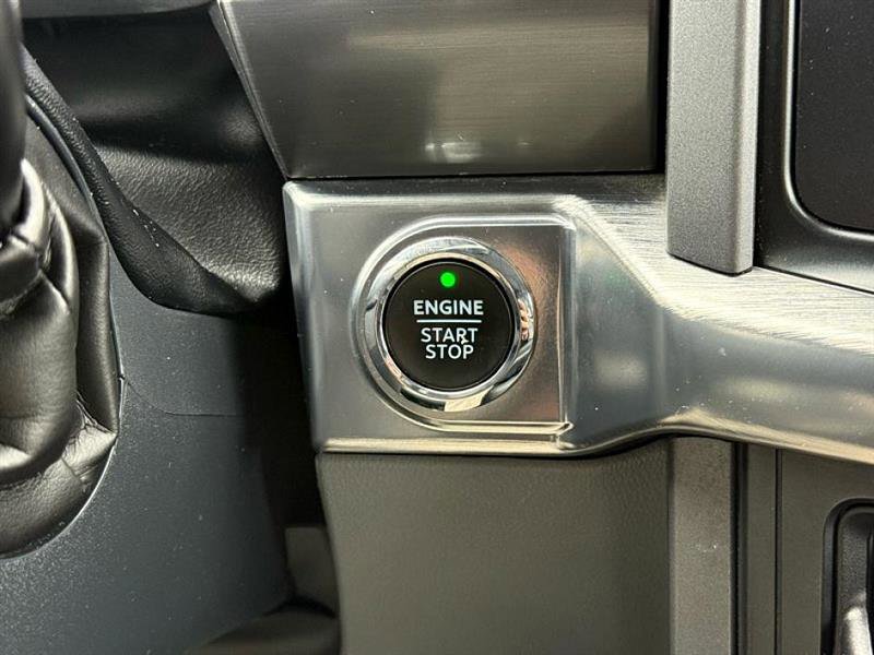 Used 2022 Ford F150 Lariat image 33