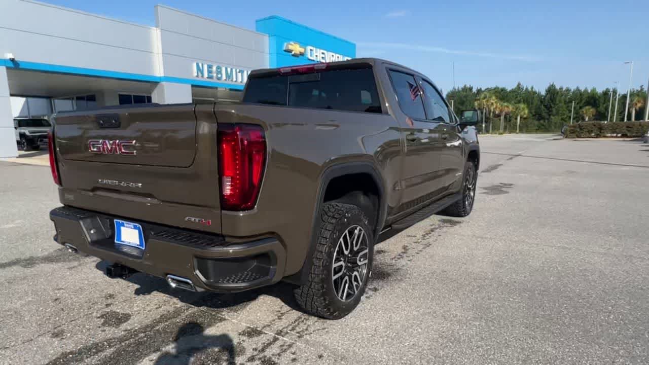 Used 2023 GMC Sierra 1500 AT4 w/ AT4 Premium Package AWD/4WD image 8