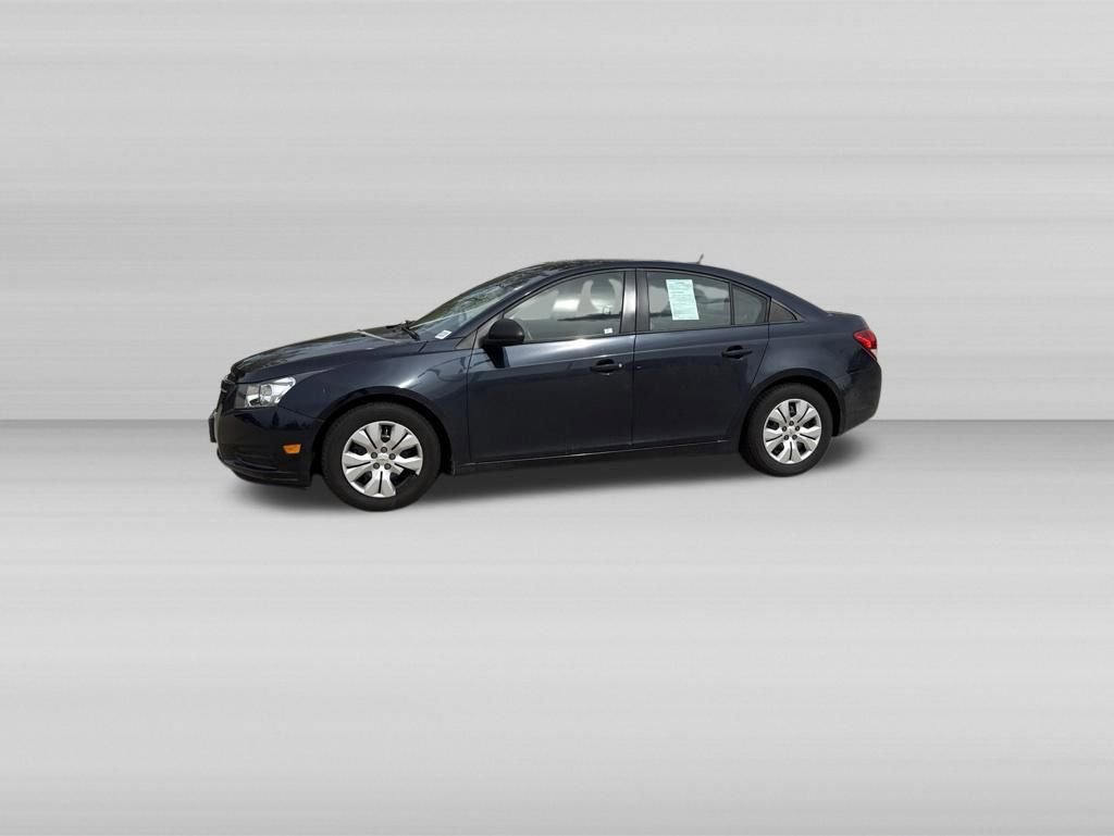Used 2014 Chevrolet Cruze LS FWD image 10