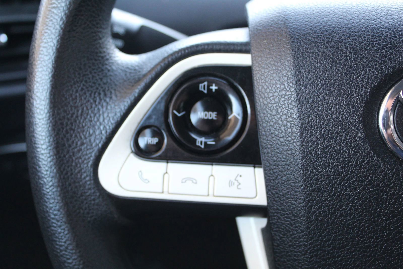 Used 2017 Toyota Prius Four FWD image 24