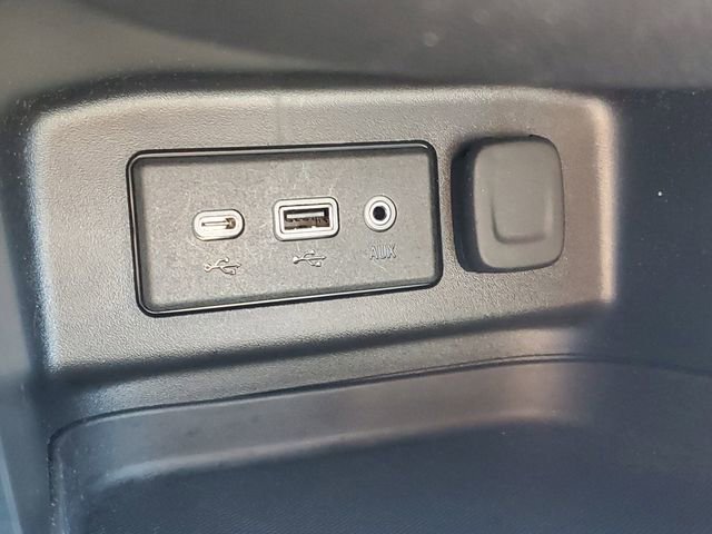 Certified 2024 Chevrolet Equinox LT FWD image 29