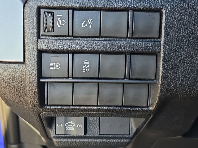 Used 2025 Toyota Tacoma SR5 image 25