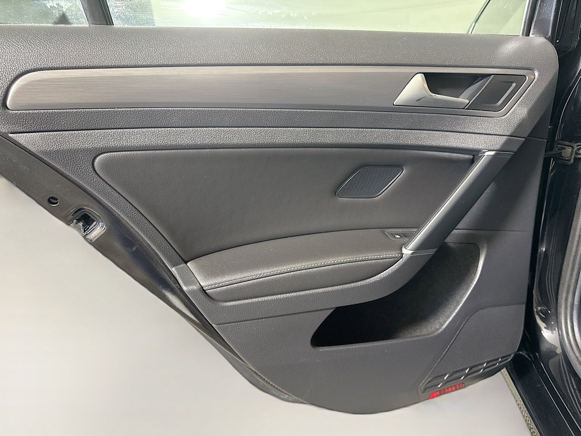 Used 2020 Volkswagen Golf 4-Door image 26