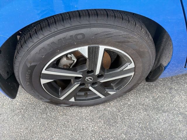 Used 2025 Nissan Sentra SV image 11