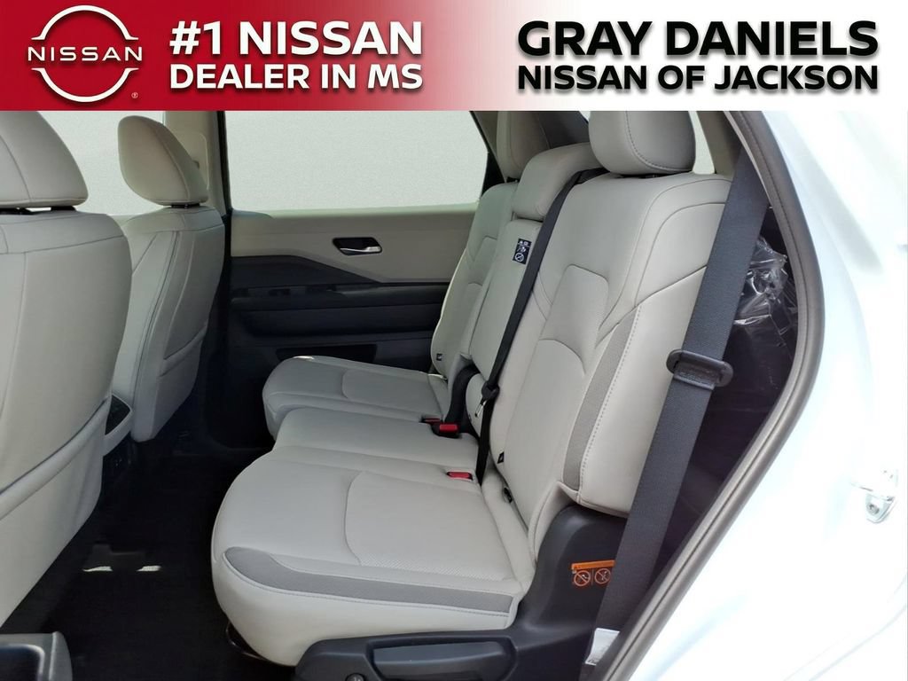 New 2026 Nissan Pathfinder SL FWD image 26