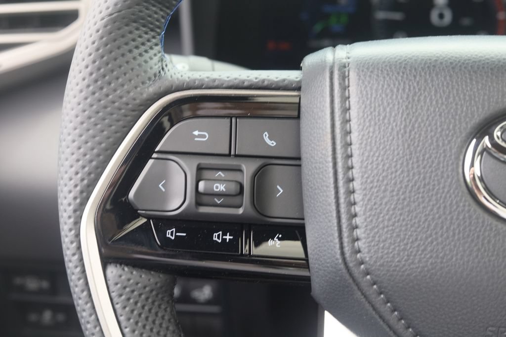 New 2026 Toyota Sequoia Platinum AWD/4WD image 14