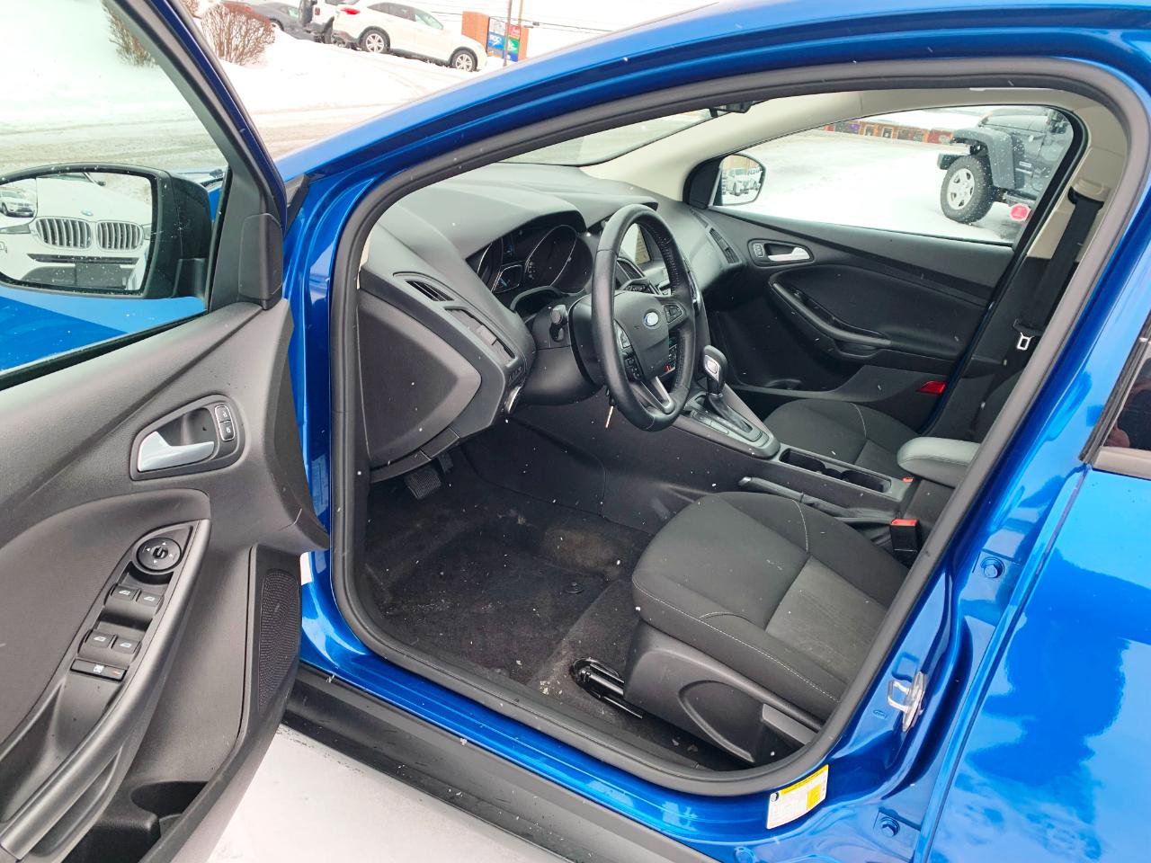 Used 2018 Ford Focus SEL w/ Winter Package image 3