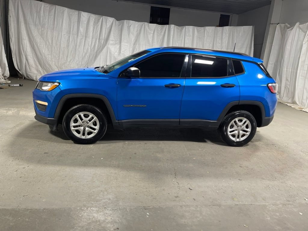 Used 2017 Jeep Compass Sport AWD/4WD image 4