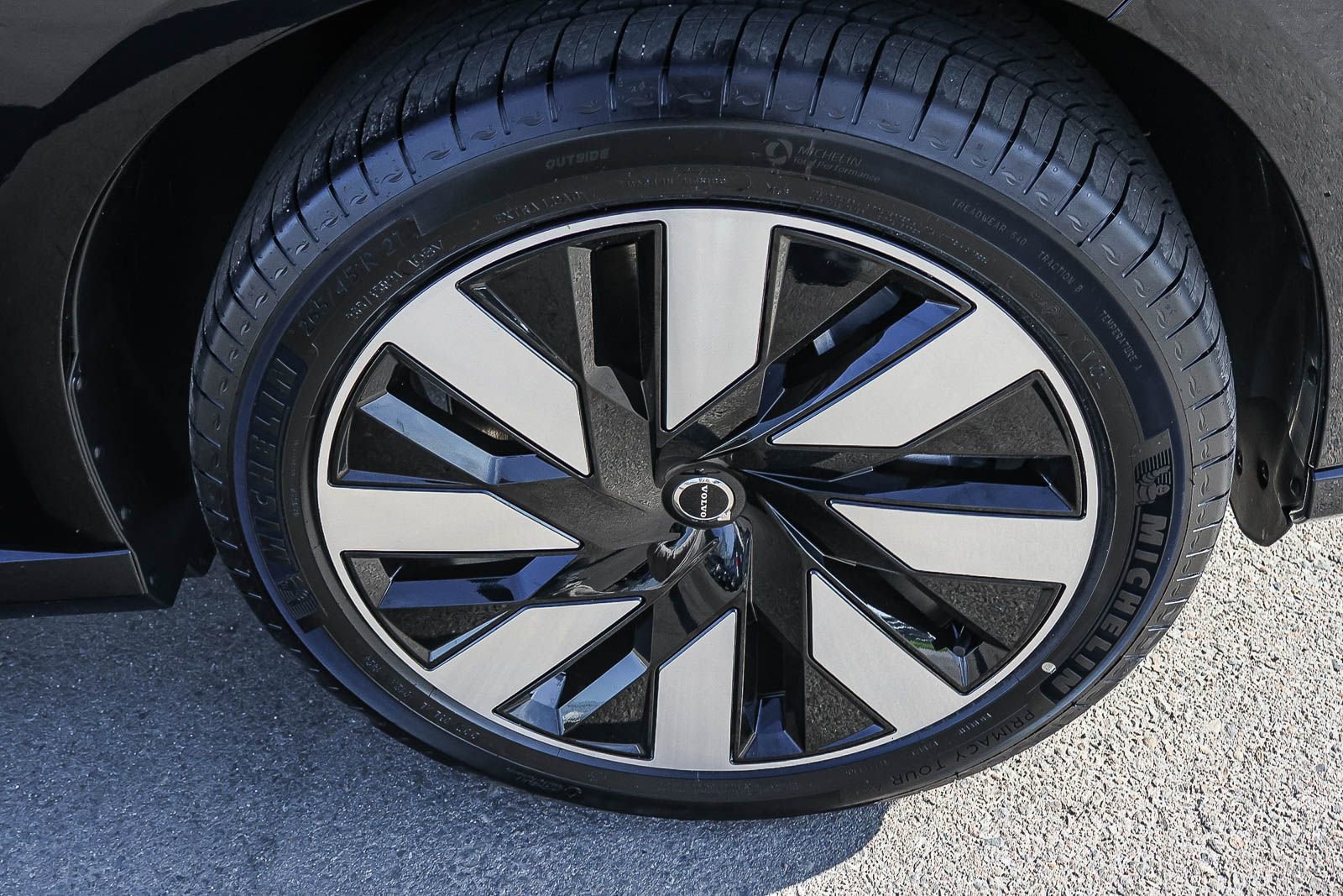 New 2026 Volvo EX90 Plus image 14