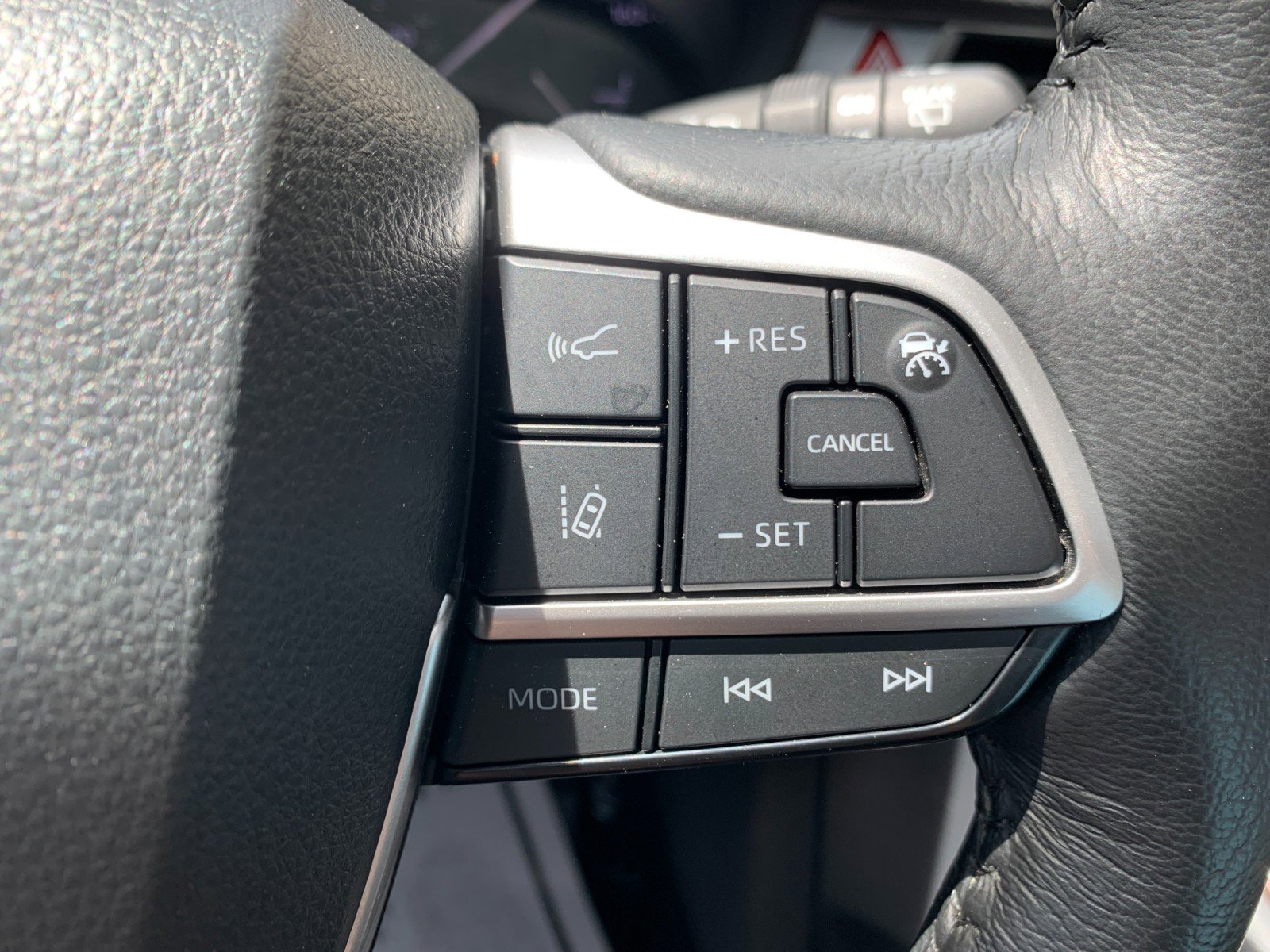 Used 2022 Toyota Sienna XLE AWD/4WD image 19