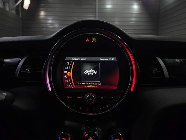 Used 2019 MINI Cooper S w/ Signature Upholstery Package FWD image 23