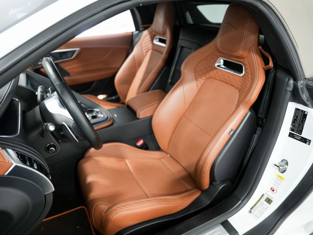 Used 2024 Jaguar F-TYPE R-Dynamic RWD image 10