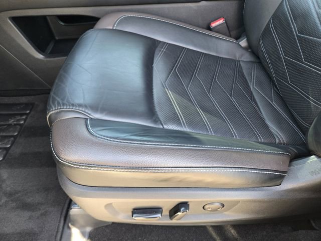 Used 2023 Nissan Pathfinder Platinum w/ Cargo Package image 23