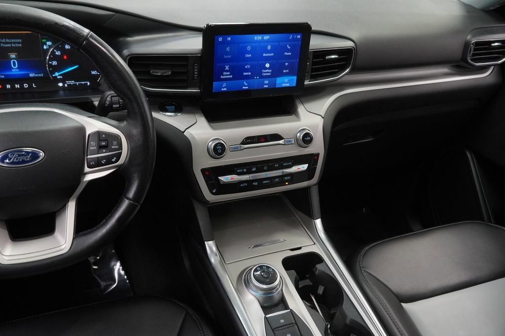 Used 2022 Ford Explorer XLT w/ Equipment Group 202A image 30