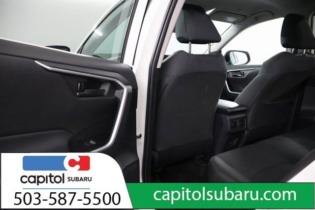 Used 2024 Toyota RAV4 LE image 27