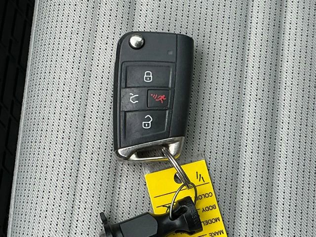 Used 2022 Volkswagen Tiguan S FWD image 28