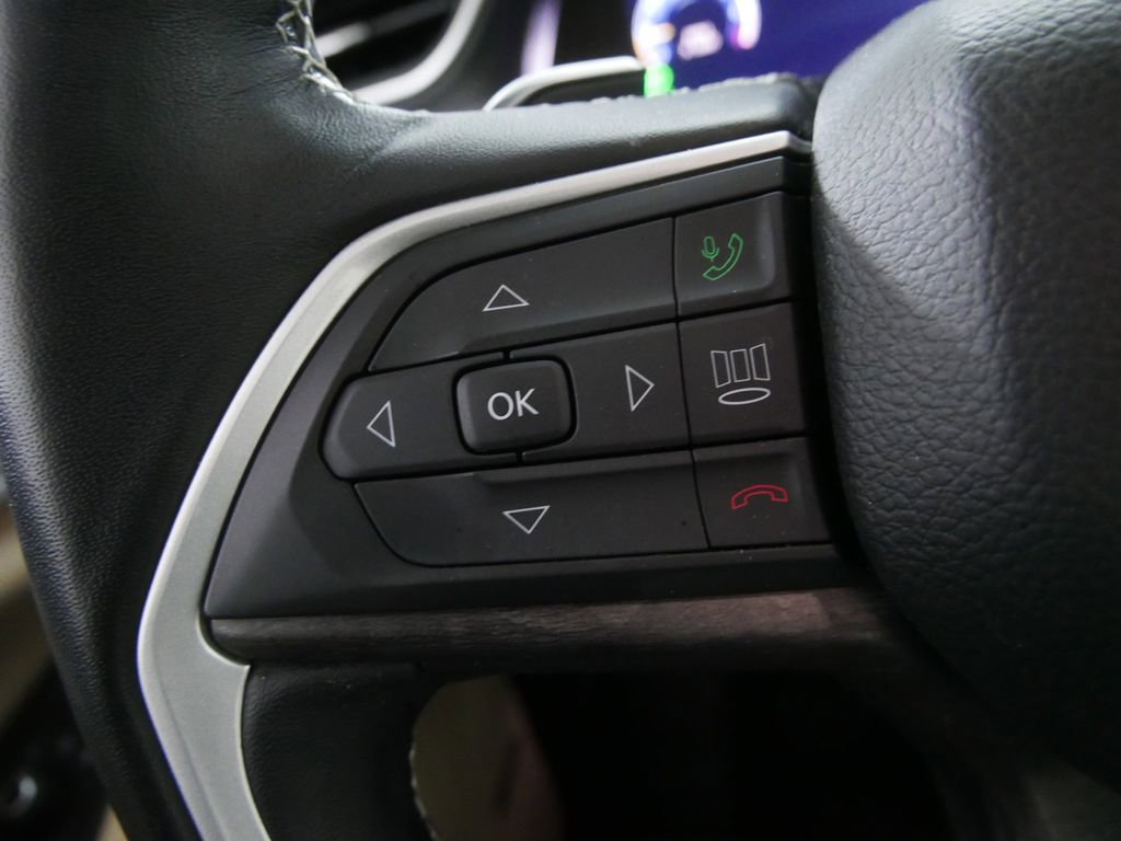 Used 2022 Jeep Grand Cherokee L Limited image 22