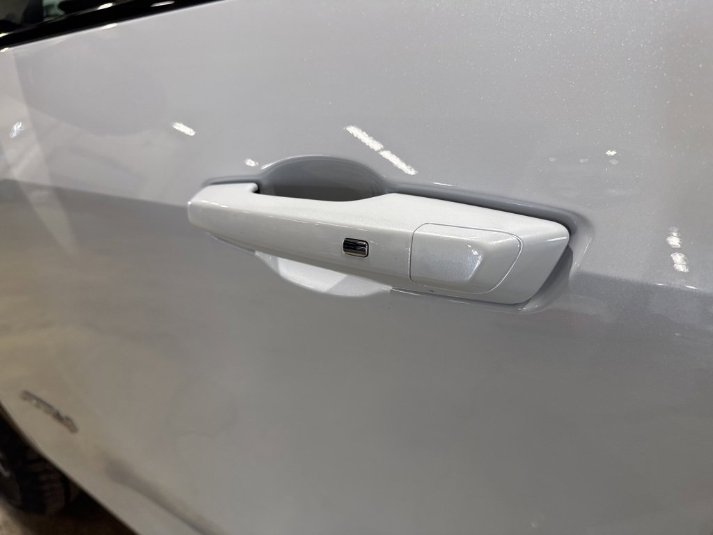 New 2026 GMC Acadia AT4 w/ LPO, Floor Liner Package image 16