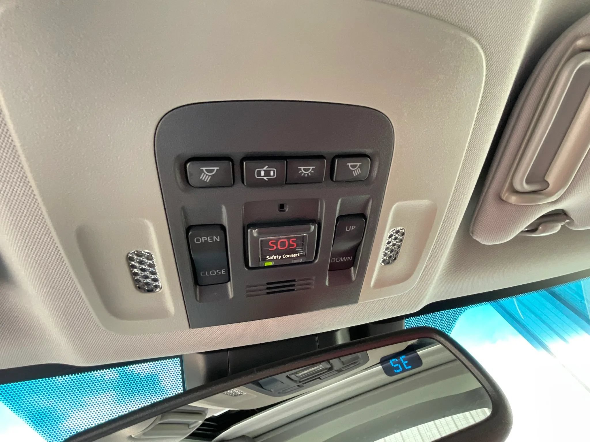 Used 2018 Toyota Camry LE w/ Audio Package FWD image 23