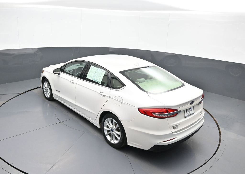 Used 2019 Ford Fusion SE FWD image 39